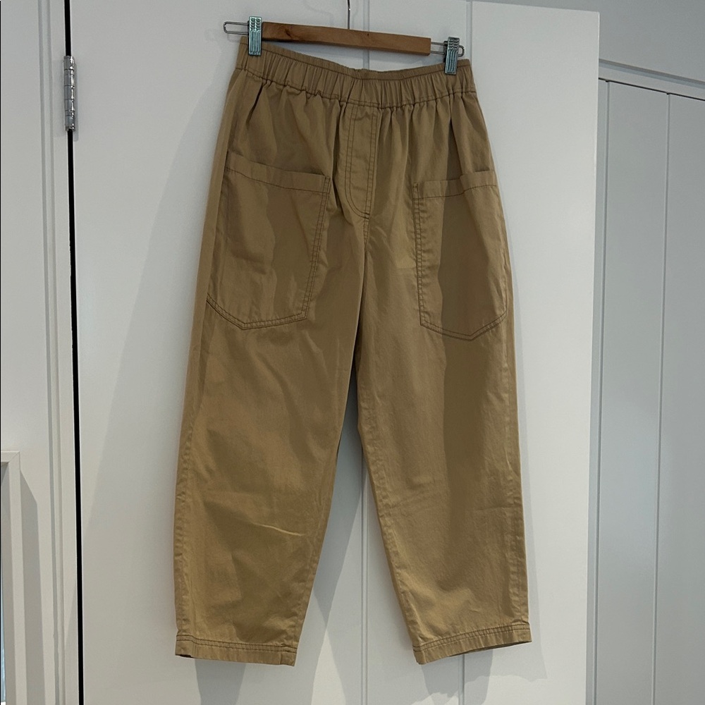 Zara Women's Tan Capris